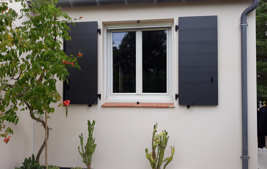 Volets battants épurés à Montluçon